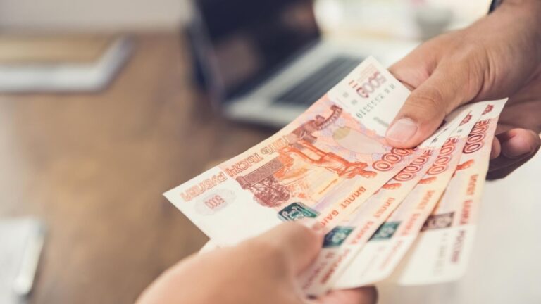 Социальный вычет: каким бывает, кто вправе рассчитывать и как получить