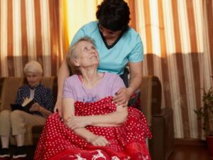 Пансионат для пожилых людей с болезнью Альцгеймера: забота и уход в одном месте