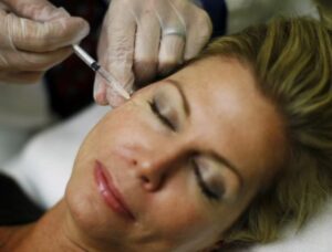 Ботокс-инъекции: как сохранить молодость естественным образом