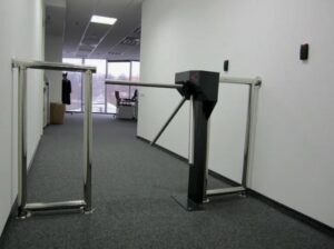 Почему стоит установить СКУД на турникет