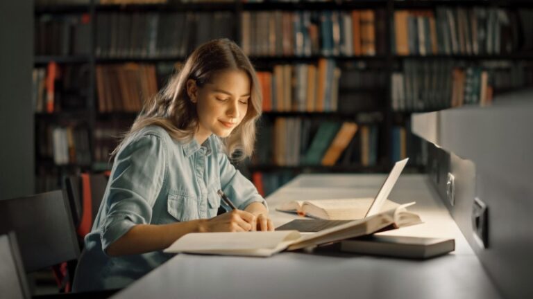 Дипломная работа: как выпускнику подготовить и защитить исследование