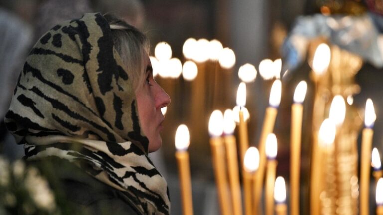 Петров пост в 2025 году: когда начинается, подробный календарь питания