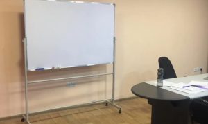 Маркерные доски на колёсиках: как сделать рабочее пространство гибким