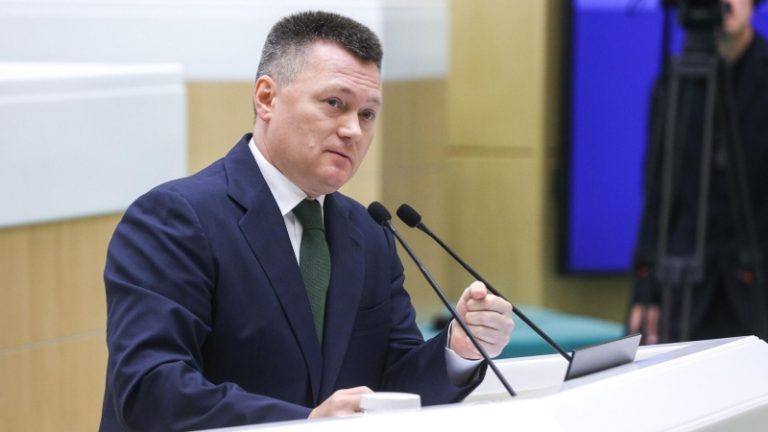 Председатель Верховного суда Краснов принес присягу