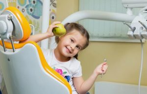 Детская стоматология: забота о здоровых улыбках с первых зубов