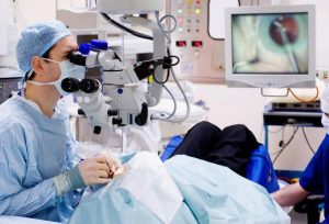 Современное офтальмологическое оборудование: от диагностики до хирургического лечения