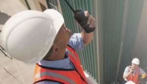 Организация связи на стройке: готовые комплекты раций и их особенности